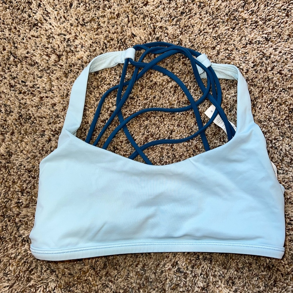 Lululemon sports bra